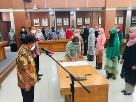 Khazanah Arsip Sekretariat Berupa Dokumentasi (Foto) Tahun 2021 tentang Pelantikan Fungsional 10 ...