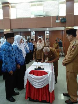 Khazanah Arsip Sekretariat Berupa Dokumentasi (Foto) Tahun 2020 tentang Sumpah Jabatan