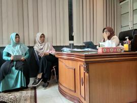 Khazanah Arsip Sekretariat Berupa Dokumentasi (Foto) Tahun 2019 tentang Rapat Internal di Tahun 2019