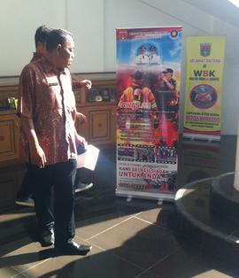 15. Pengecekan peletakan Banner pada Balaikota Bukittinggi