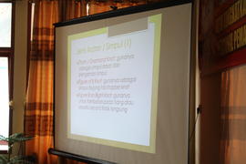 12. Slide pemaparan tentang jenis-jenis simpul tali