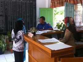 4. Tanya Jawab antara kasi Pencegahan Kebakaran dengan Majelis Guru Tentang Penggunaan Apar di SD...