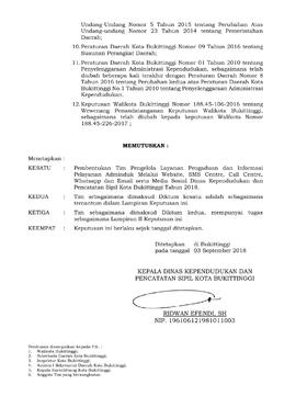 Khazanah Arsip halaman 2 SK Tentang Pembentukan Tim Pengelola Layanan Pengaduan dan Informasi Pelayanan Adminduk melalui Website, SMS Centre, Call Centre, Whatsapp dan Email serta Media Sosial Dinas Kependudukan dan Pencatatan Sipil Kota Bukittinggi Tahun 2018.