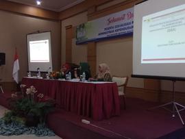 Khazanah Arsip Sekretaris Dinas, Ibu Tuti Hidayati, SH dampingi Nara Sumber pada  kegiatan Sosial...