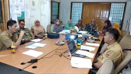 Khazanah Arsip pembahasan dan pemaparan terkait kegiatan Proyek Perubahan dengan Pejabat di Lingk...
