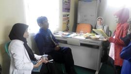 Khazanah Arsip Dokumentasi Penyuluhan Kewaspadaan Penyakit Diphteri di Keluharan Aur Kuning Tahun...