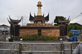 Foto Revitalisasi Jenjang, Pedestrian dan Monumen Kota Bukittinggi Tahun 2017 dan 2018 55