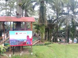 Fasilitas Sepeda Gantung dan Hammock Kawasan Benteng Fort de Kock  3