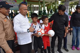 Coaching Clinic Sepakbola 2018 dengan Indra Syafri 2