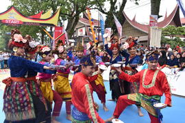 Kegiatan Grand Start Tour de Singkarak 2018 12