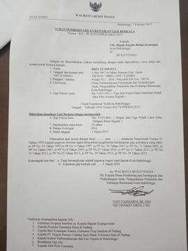 Khazanah Arsip tentang Kenaikan Gaji Berkala An. Riza Yusmaita tahun 2017 ditandatangan oleh An.W...