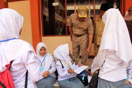 4-4-2016 peninjauan UN di SMAN.1 dan SMKN.1 serta MAN.2 Bukittinggi 1 1