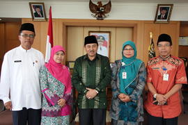 08.08.2014 pelepasan guru berprestasi ke istana  1