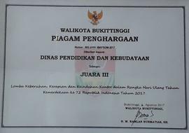 Piagam Penghargaan Juara III Lomba Kebersihan, Kerapian dan Keindahan Kantor