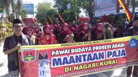 Pawai Budaya Prosesi Adaik Maantaan Paja Di Nagari Kurai Tahun 2018