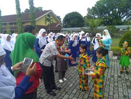 Acara Kunjungan Study Banding Ke Cipron Duri
