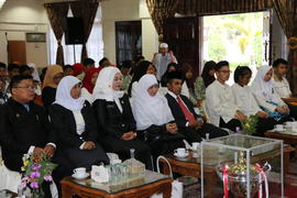 29.07.16, wako melepas siswa dan guru serta kepala sekolah berprestasi ke JKT  1