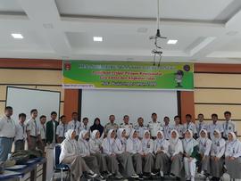 Foto bersama Kadis Perhubungan dan peserta
