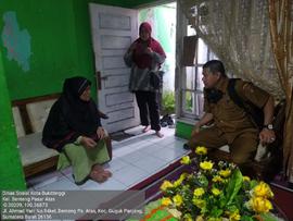 foto kegiatan Penyerahan Bantuan BLT Tunai Sembako Tahun 2022 foto 3