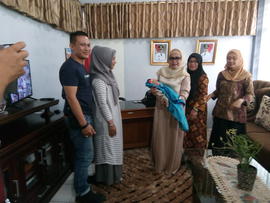 Foto penyerahan pengankatan anak 3