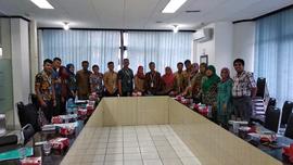 foto kegiatan Koordinator Kesejahteraan Sosial dalam kegiatan BPNT  ( Bantuan Pangan Non Tunai ) 5