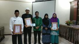 Dokumentasi Penyerahan Hadiah Kegiatan Kelurahan Berprestasi Tahun 2018