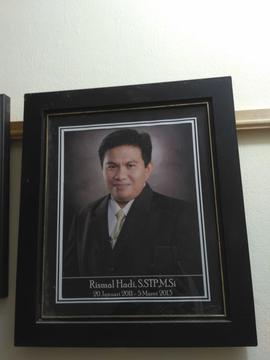 Camat X, RISMAL HADI, S.STP, M. Si
