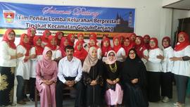 Kegiatan Sekolah Keluarga Kelurahan Aur Tajungkang Tengah Sawah Angkatan I Tahun 2018
