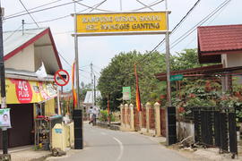 Gerbang Kampung Wisata Sanjai Kelurahan Manggis Ganting