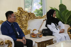 09-08-2017 Rabu, Melepas guru2 berprestasi ke istana merdeka RI  1