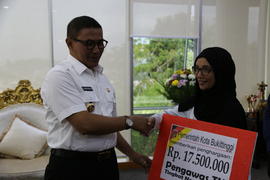 09-08-2017 Rabu, Melepas guru2 berprestasi ke istana merdeka RI