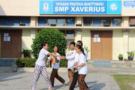  30-03-2016 Rabu, Apel di Xaverius  1