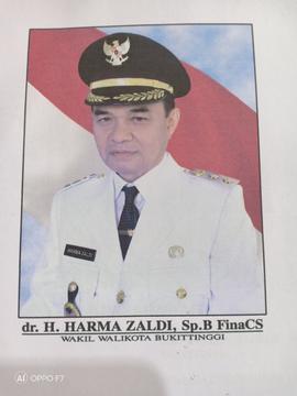 dr.H.HARMA ZALDI.Sp.B Fina CS Wakil Walikota Bukittinggi periode 2010 s/d 2015