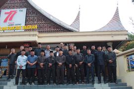 kegiatan demo jalan minangkabau tentang keberatan terhadap proses tender awning