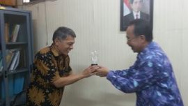 Foto 7. Kunjungan Anggota DPRD Kota Bukittinggi ke Dinas Perpustakaan &amp; Kearsipan Kota Surabaya