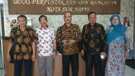 Foto 10. Kunjungan Anggota DPRD Kota Bukittinggi ke Dinas Perpustakaan &amp; Kearsipan Kota Surabaya